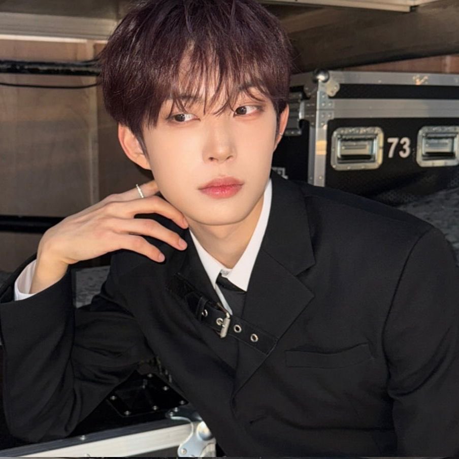 leosecondwify's tweet image. day 5 !! lets keep dropping hashtags

#ALD1is8 
#WeLoveGeonwoo 
#AlwaysWithGeonwoo

WE STAND WITH GEONWOO
#WakeoneProtectGeonwoo
#웨이크원_고소공지_올려
#WakeoneProtectYourArtist
#웨이크원_아티스트_보호해
@wakeone_offcl @ALD1_official