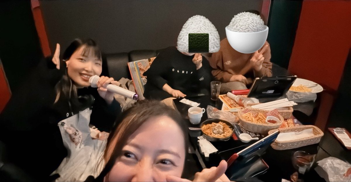 abmaaaaaaaa's tweet photo. 【ゆ】ずっともっと4打ち上げカラオケ🫶🏻
関東から遠征のハラペコさんとやきそばパンさんまた会おうねえええええ https://t.co/V51eocbLM6