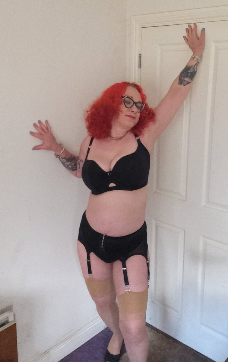 momma Julie 💝💝💝 tweet media