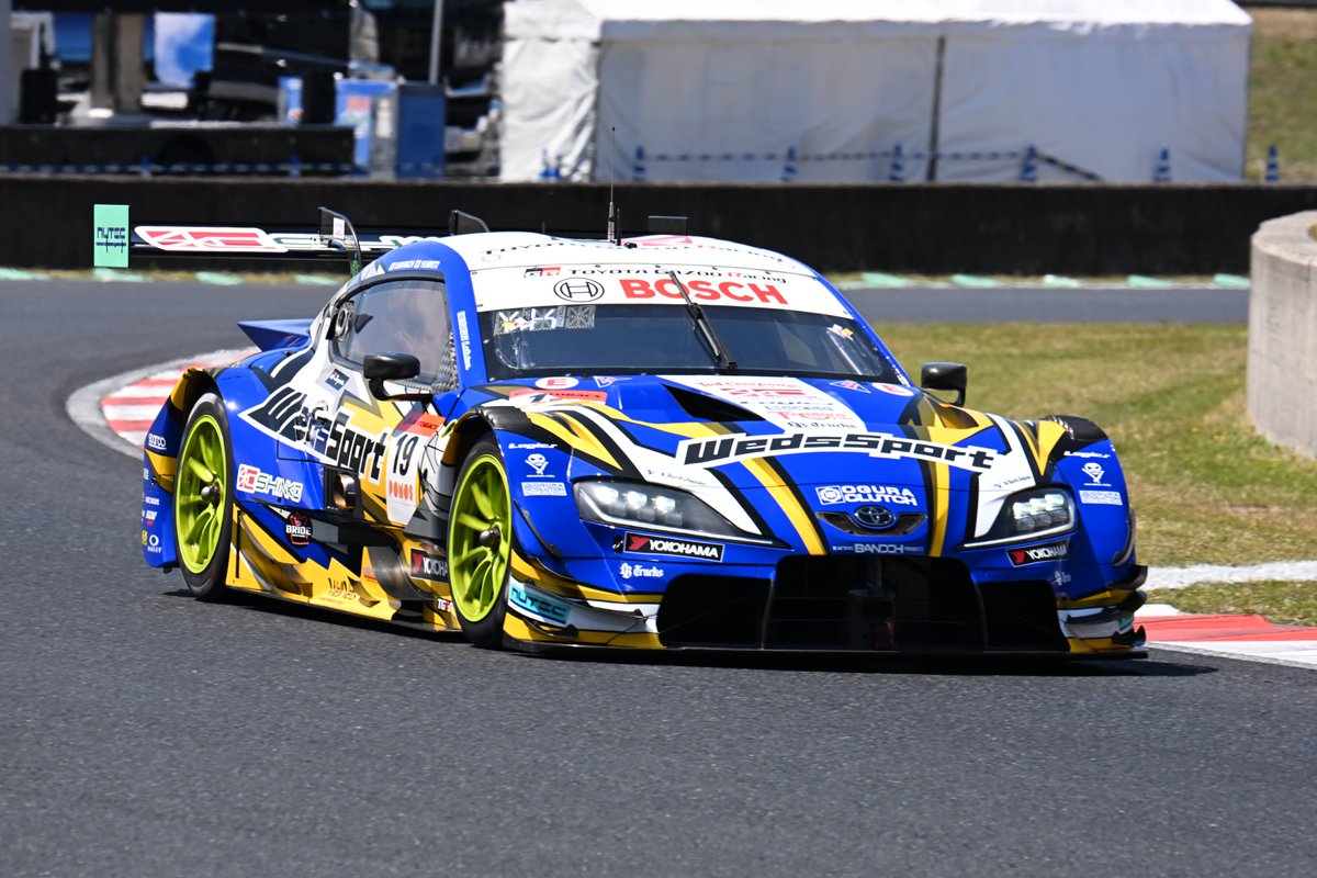 Yokohama_sport's tweet image. 【SUPER GT第1戦／岡山】4月11･12日
■2026年の初戦、グッドスマイル 初音ミク AMGが4位フィニッシュ

2026年のSUPERR GT初戦、岡山大会の決勝レースは、前日に続き気温25度に迫る初夏のような陽気のなか、その熱気を跳ね返す熱い戦いが繰り広げられました。