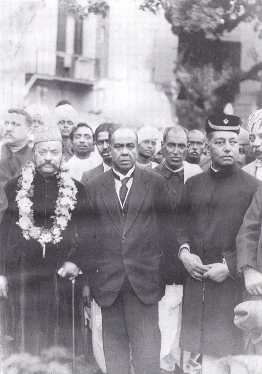 Royal Archives tweet media