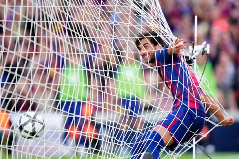 júlia | joan enjoyer tweet media