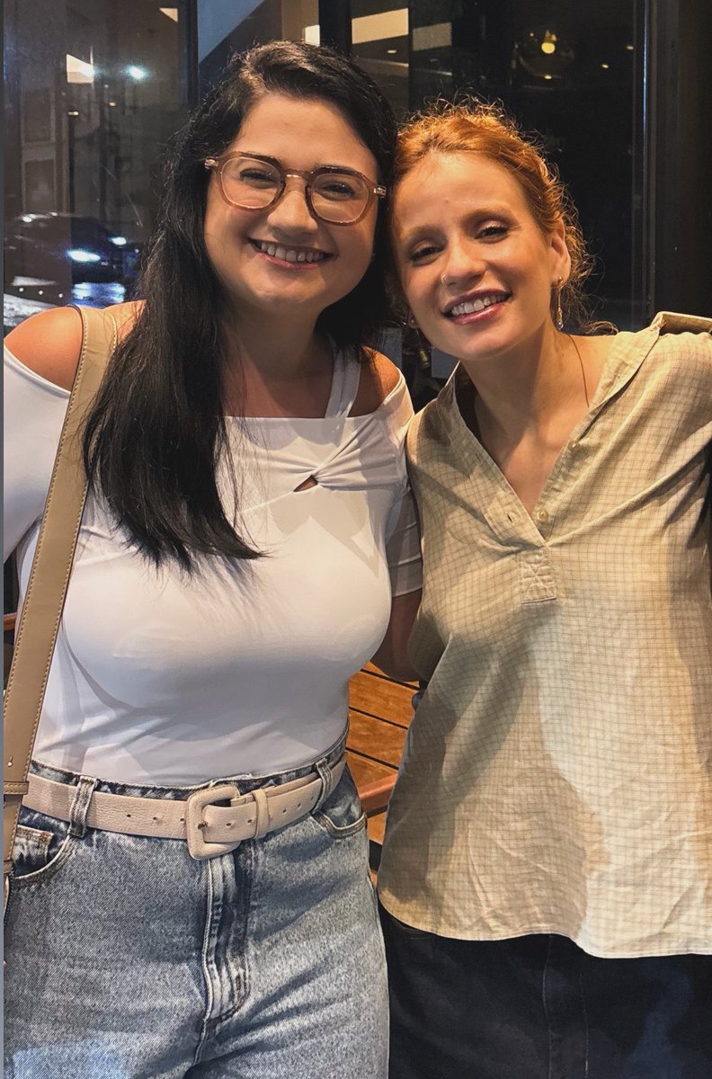 lydia_strelow's tweet photo. Um sonho realizado, mt orgulho ser sua fã desde 2021! Você não imagina como suas músicas são especiais (não consegui falar direito pq estava muito ansiosa em te ver). Amo você, estarei sempre vibrando pelo seu sucesso/conquistas. Obrigada, Carol 💛
Te encontro no ES, minha terra! https://t.co/Mwa0NGoahR