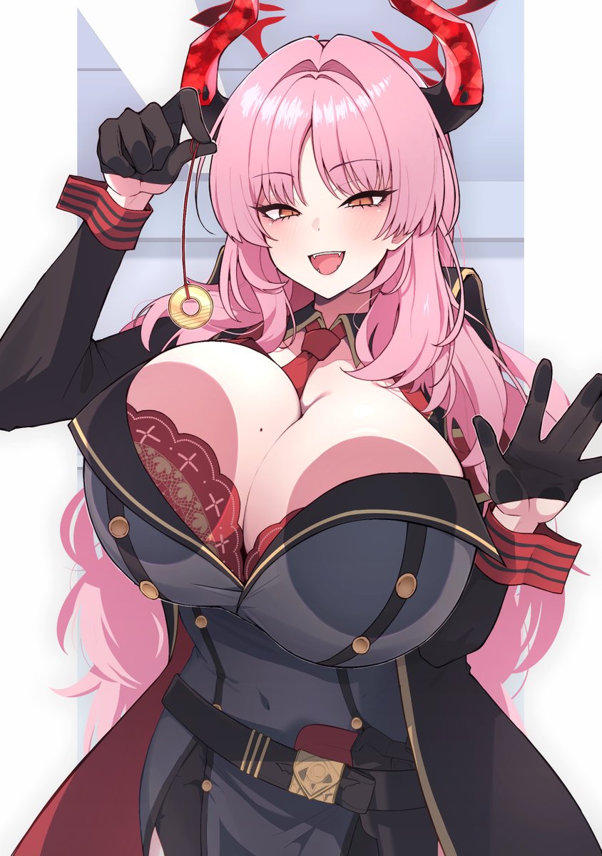 凹坂（おうさか） tweet media