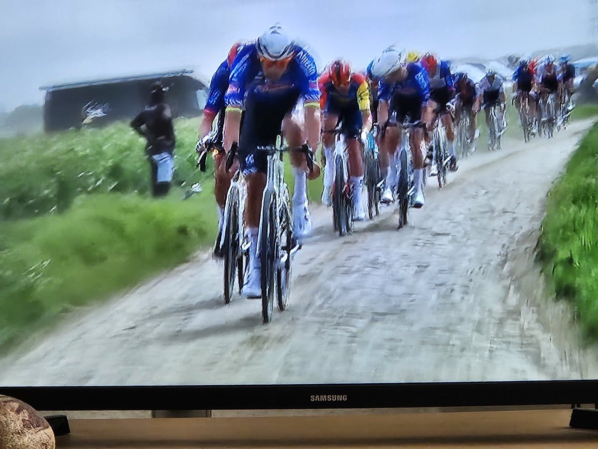 💛💙🧡KatheBerry1952🇩🇰🇪🇺 tweet media