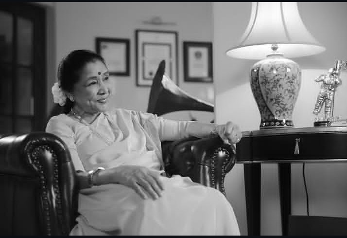 jayasarcasm4's tweet photo. Loss of a legend. Asha Bhosle ji’s transcendental voice touched millions and shaped the quintessential sound of our films. Her music is immortal. Deepest sympathies to her family. 

#AshaBhosle
#Om Shanti
#"भारतीय  संगीत" https://t.co/KKHuJ7bV25