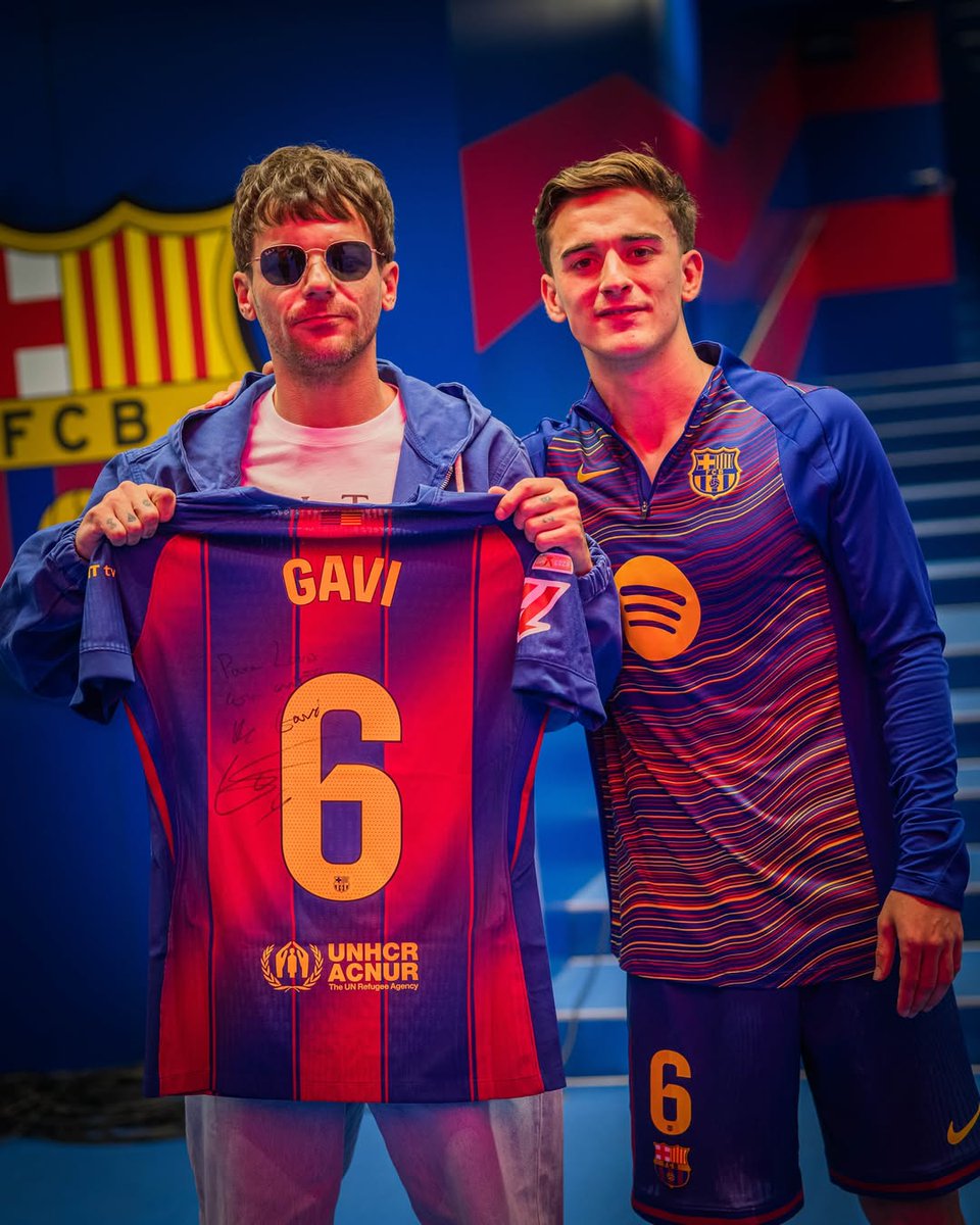 Louis Tomlinson Chile (was lucky again) 🇨🇱🍋 tweet media