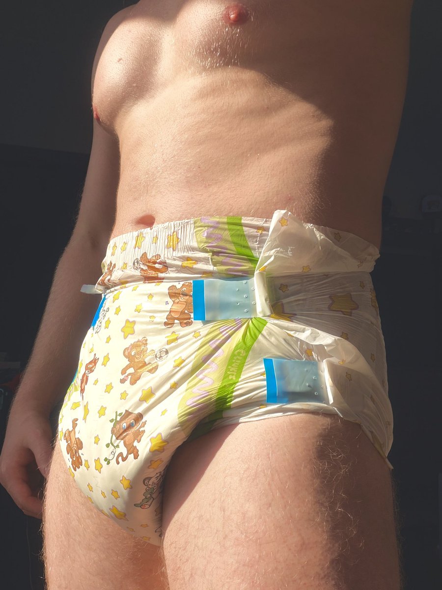 ABDL Slave tweet media