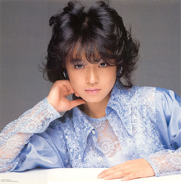 ② UNSTEADY LOVE
※ALBUM「BITTER AND SWEET」
#中森明菜 #歌姫明菜へ #FMえどがわ