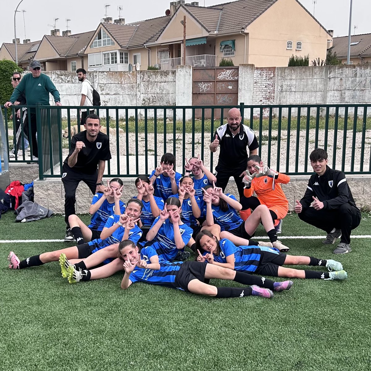 adparlafem's tweet photo. Liga - Jornada 9️⃣ 2ª Fase
🏆Infantil A

#ADParla A 3️⃣-2️⃣ @fuenlatlantis D

⚽️Leyre
⚽️Carla
⚽️Claudia

#ADParlaFem https://t.co/PRSCsio9Tp