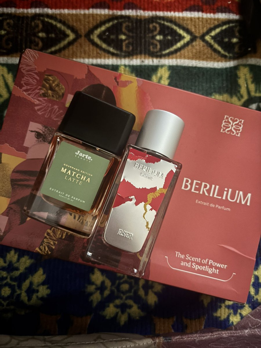 ✧༺jeehan༻∞ tweet media