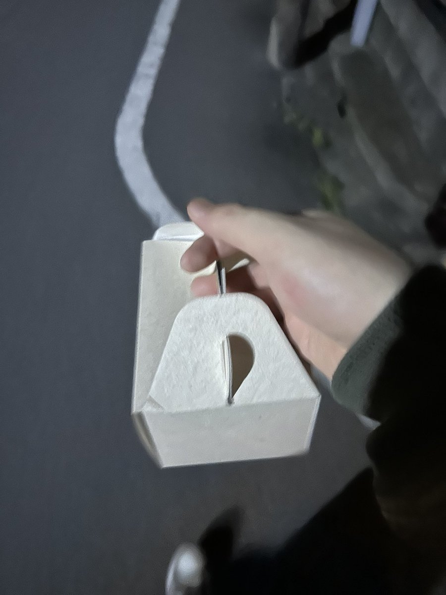 しごおわけーきもろた