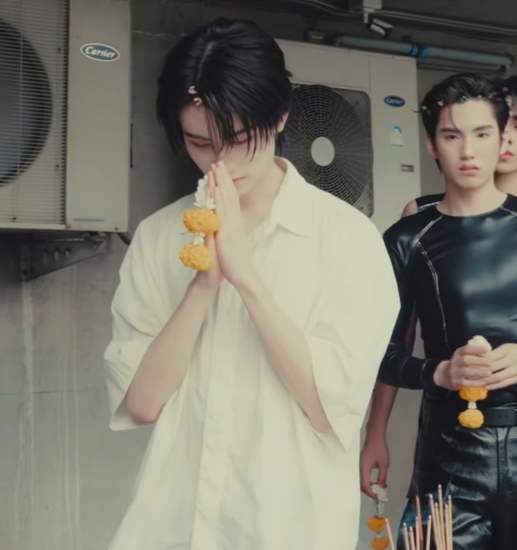 ส้ม tweet media