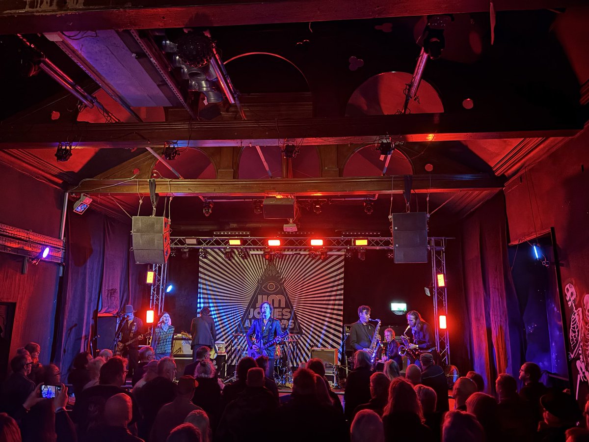 JustinOldham10's tweet photo. All 5 gigs combined cost less than it cost my mate to see a band at the FD arena. I know where I’d rather be. Photos by @JazOldham https://t.co/W3Rwd6LEhn