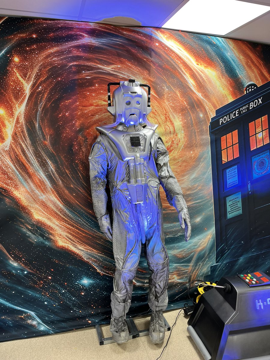 Whos_He_Podcast's tweet photo. A few more photos from today’s #KentCon #DoctorWho https://t.co/FZ5VJhPWHV