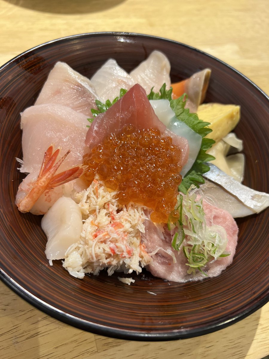 じょも tweet media