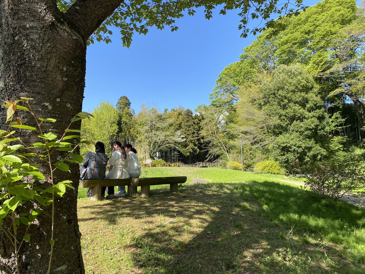 📸撮影オフショット📸

1日目の撮影が終了‼️
こんな感じで撮影をしていました🌟

▼初日メイキング
youtube.com/shorts/02k1eaF…

▼即興質問リレー❣️
youtube.com/shorts/bAqkDMy…