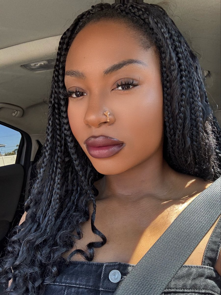 nada ★ tweet media