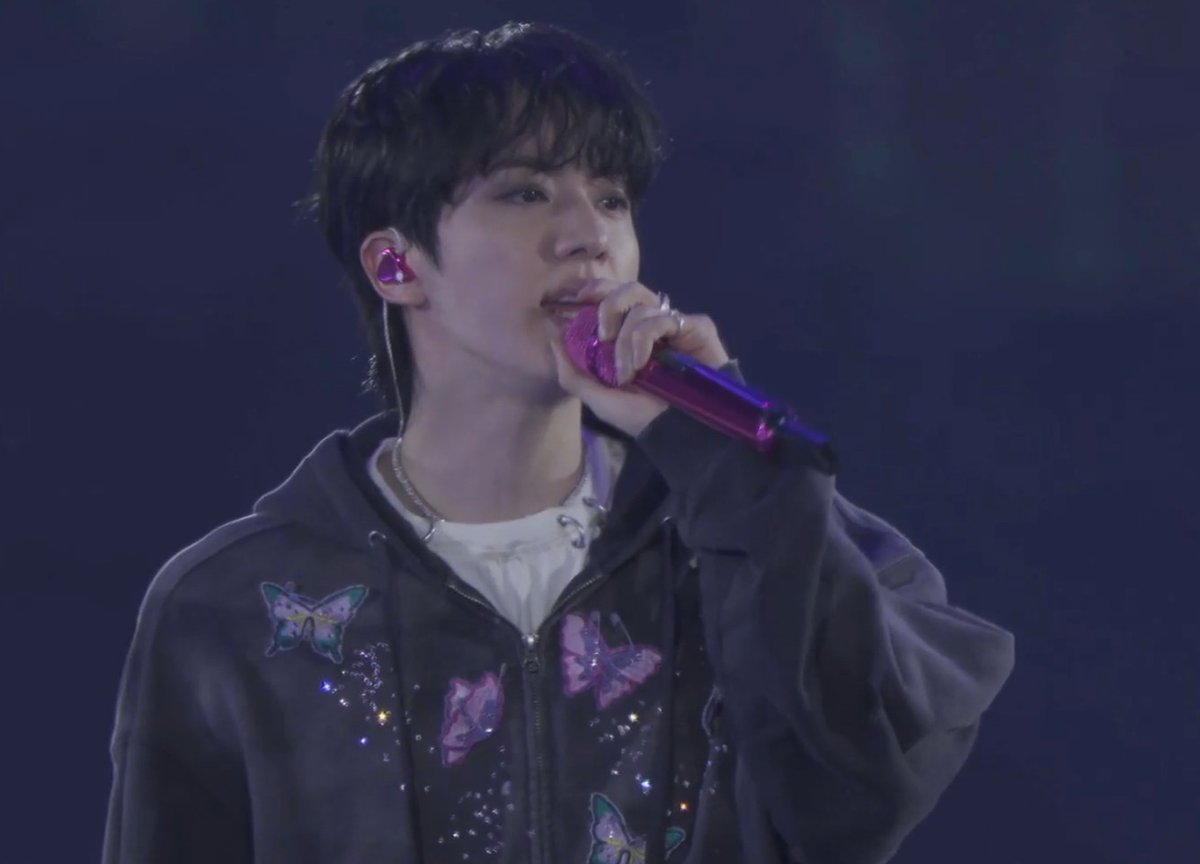 adella⁷ tweet media