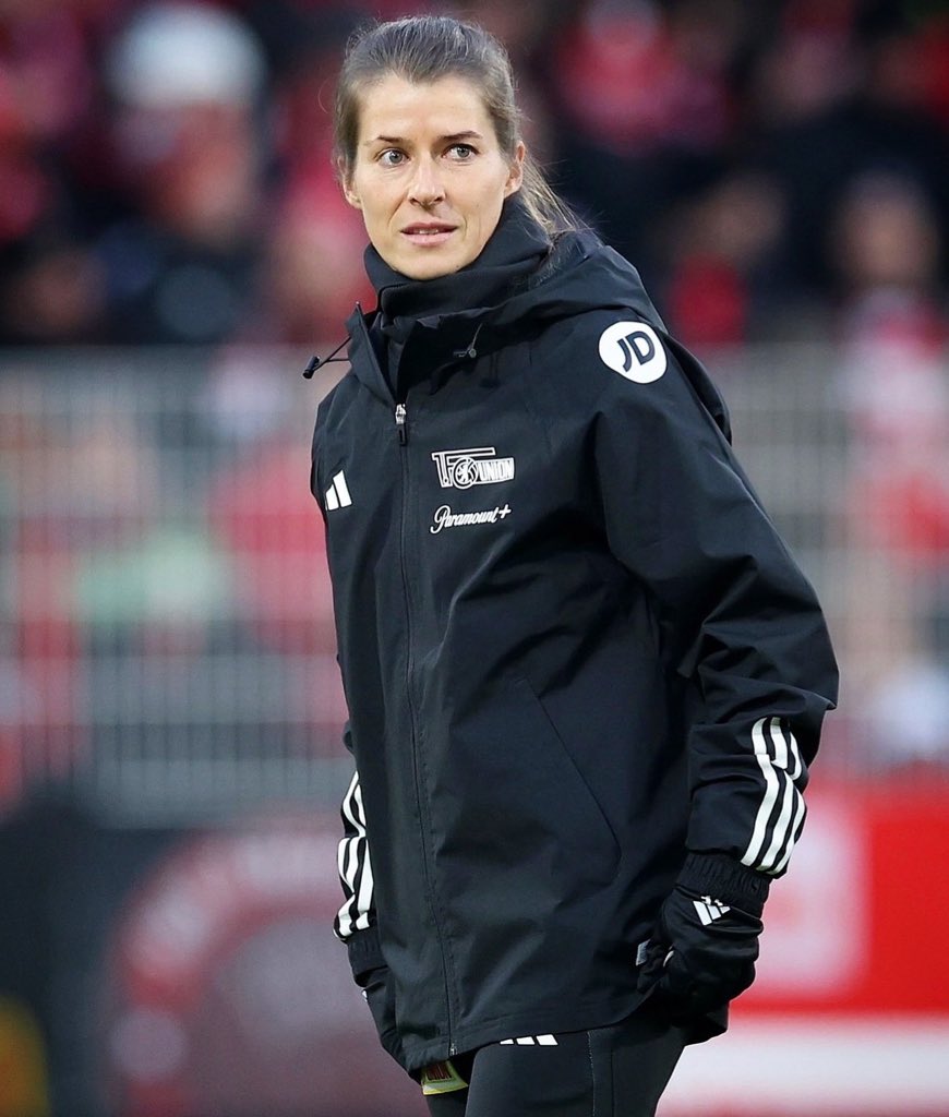 Berneese tweet media