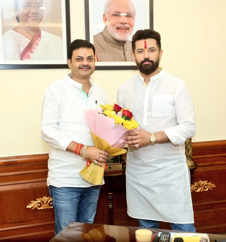 LJP4India's tweet photo. बिहार सरकार में माननीय मंत्री श्री संजय सिंह जी को जन्मदिन की हार्दिक बधाई एवं शुभकामनाएं।

ईश्वर से प्रार्थना है कि आप उत्तम स्वास्थ्य, दीर्घायु एवं निरंतर सफलता प्राप्त करें। आपके कुशल नेतृत्व में प्रदेश निरंतर प्रगति और विकास के नए आयाम स्थापित करता रहे। https://t.co/Qetrk7Ha1X