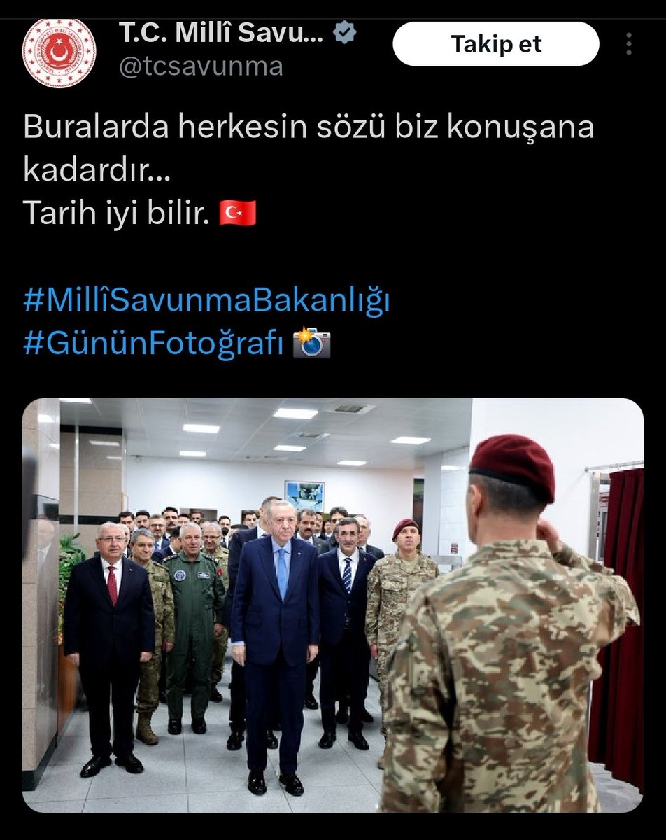 Önde irade, arkada güç.
Masada akıl, sahada disiplin.
Bu fotoğrafın dili nettir. Tarih defalarca yazdı, yine yazar: Türkiye’ye karşı hesap kuranlar, o hesabın altında kalır. 🇹🇷🇹🇷

#MilliSavunmaBakanlığı
#GününFotoğrafı
#Türkiye 🇹🇷
