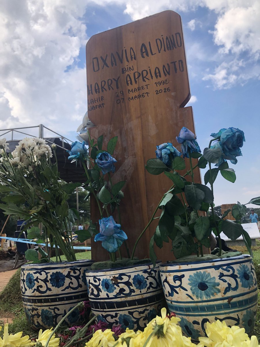 sya • 🩵 tweet media