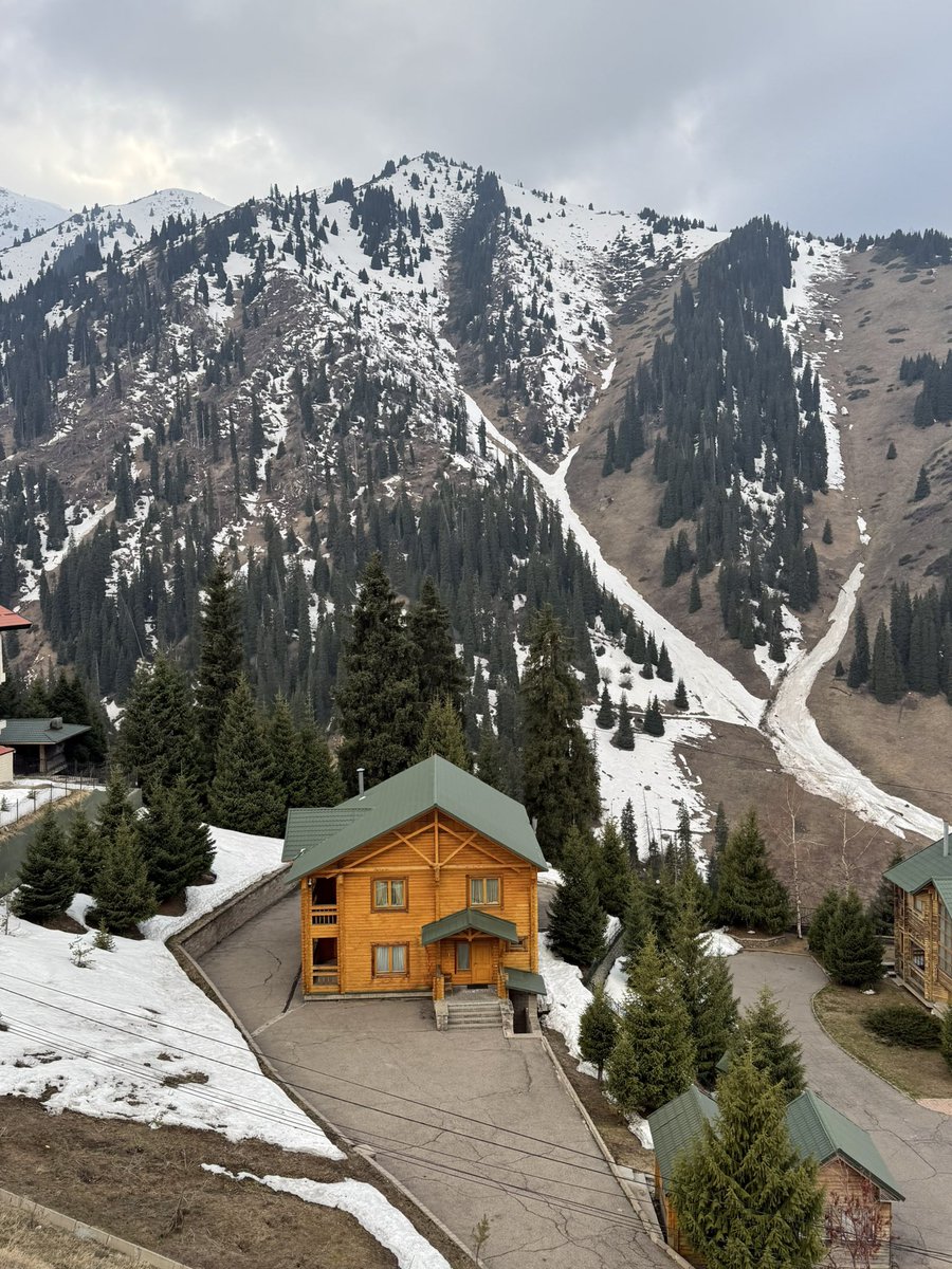 Andrew007Uk's tweet image. What connection links these 4 houses?

Which one would you choose to stay/live in?

Why?

Exploring #Kazakhstan