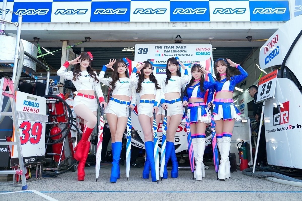 neo_ron97's tweet photo. SuperGT開幕戦岡山２日間ありがとうございました❤️‍🔥🍑
39号車は5番手でチェッカーを受けました！最後まで諦めずに戦うチームの姿に心をうたれました✨次戦に繋がるレースとなったはずです✊🏻✨✨

今シーズン改めてTGRTEAMSARDの一員として盛り上げ、PRをしていくのでよろしくおねがいします！💙❤️
#SuperGT
#TGRTEAMSARD
#KOBELCO