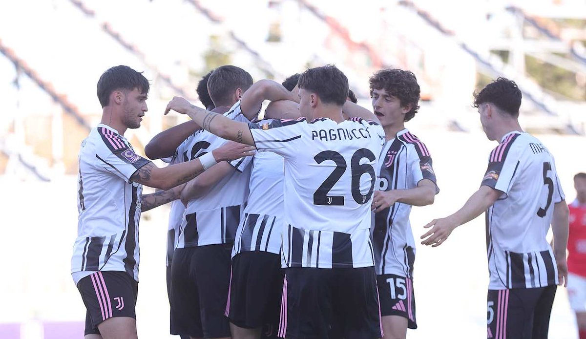 CorradinoNicolo's tweet image. La #Juventus #NextGen vince 1-0 contro il Guidonia grazie alla prima rete in bianconero di #Licina. 60% di vittorie in casa, 5º posto in classifica a due partite dalla fine della regular season (sarebbe il miglior piazzamento nella storia della seconda squadra)