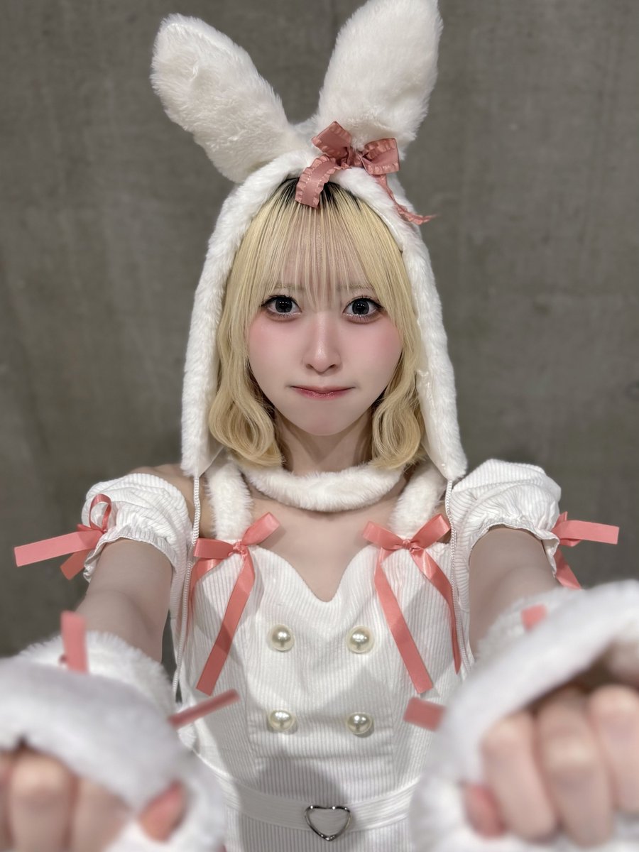 Post by 川中子 奈月心 on X: ぴょん