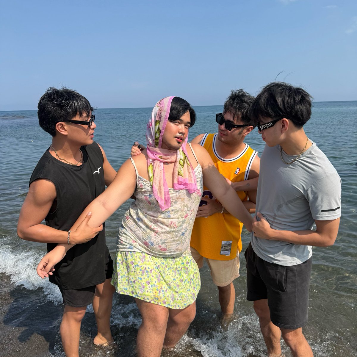 amy austria fans club tweet media