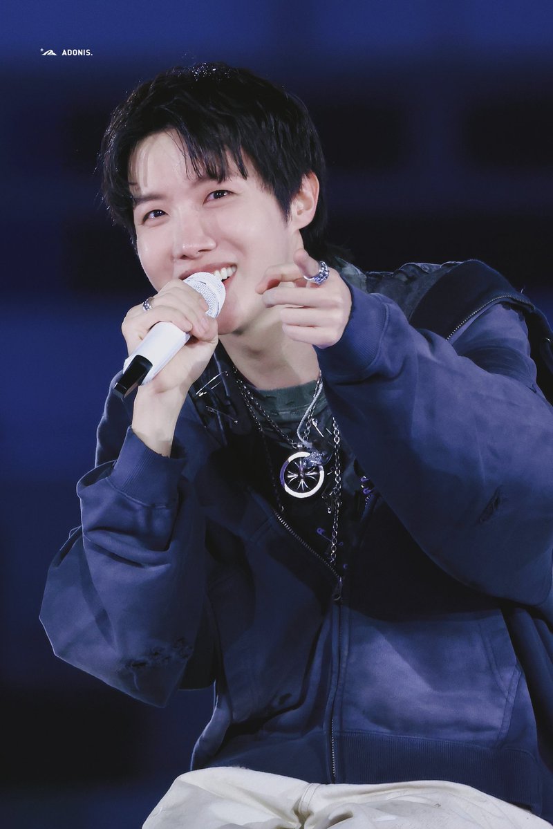 아도니스 Adonis 💫 tweet media