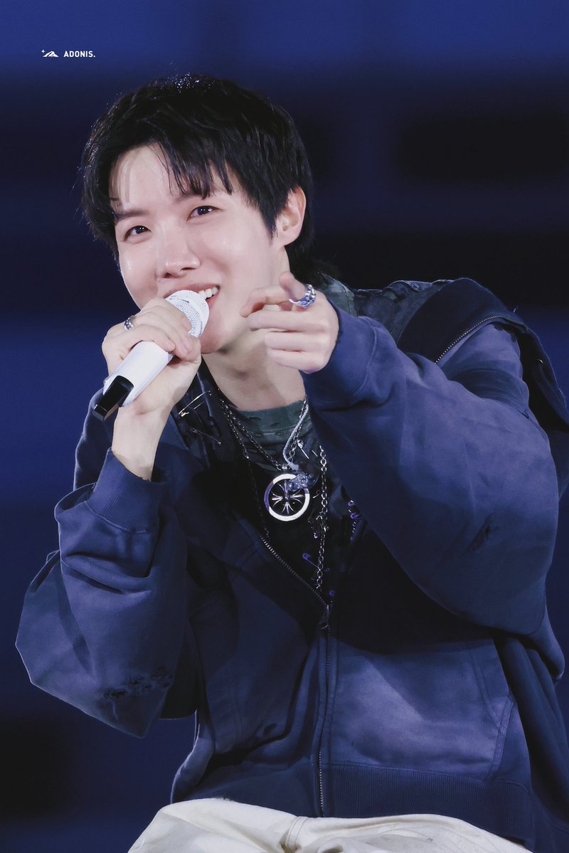 아도니스 Adonis 💫 tweet media