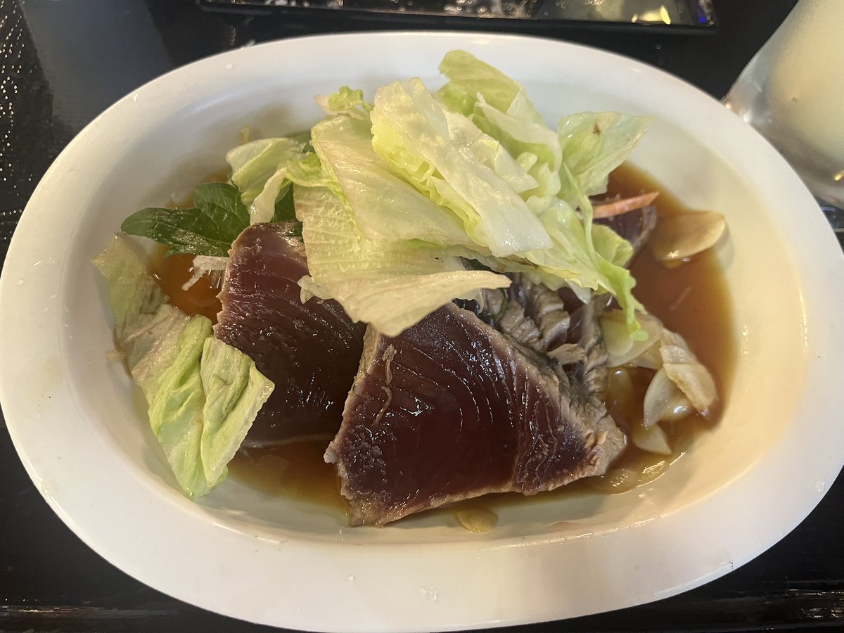 bb12_atwill's tweet photo. 試合は散々だったけど、ひろめ市場はとても楽しかった！相席した人が文旦をご馳走してくれてとても美味しかった！#アルビサポ高知遠征 https://t.co/zGLKk8tR7V