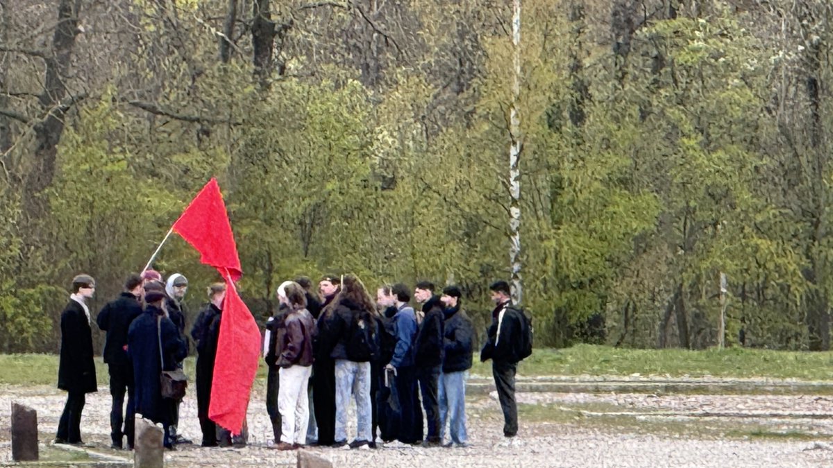 ⚫️🔴⚫️EL🧢Präsidänte tweet media