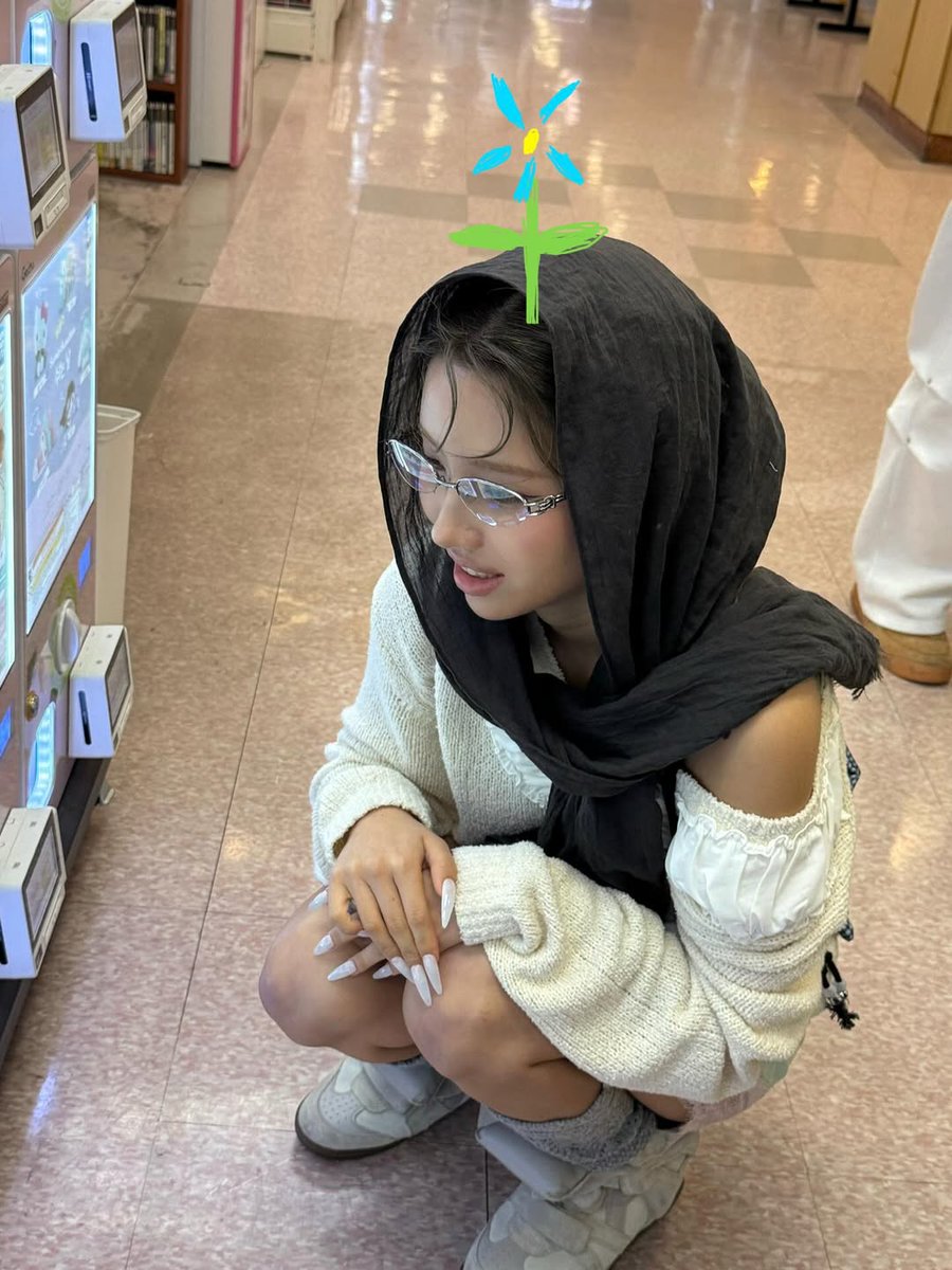 nebobo_zip's tweet photo. 追星的盡頭又回到二次元了嗎🤣 
小娟選的這首歌是《涼宮春日的憂鬱》ED！ 
講出來直接暴露年紀ㅋㅋ 
但至少…我們是同個年代的孩子 
對吧隊長💜

#小娟 #Soyeon #소연 #ソヨン https://t.co/t7PRWA2600