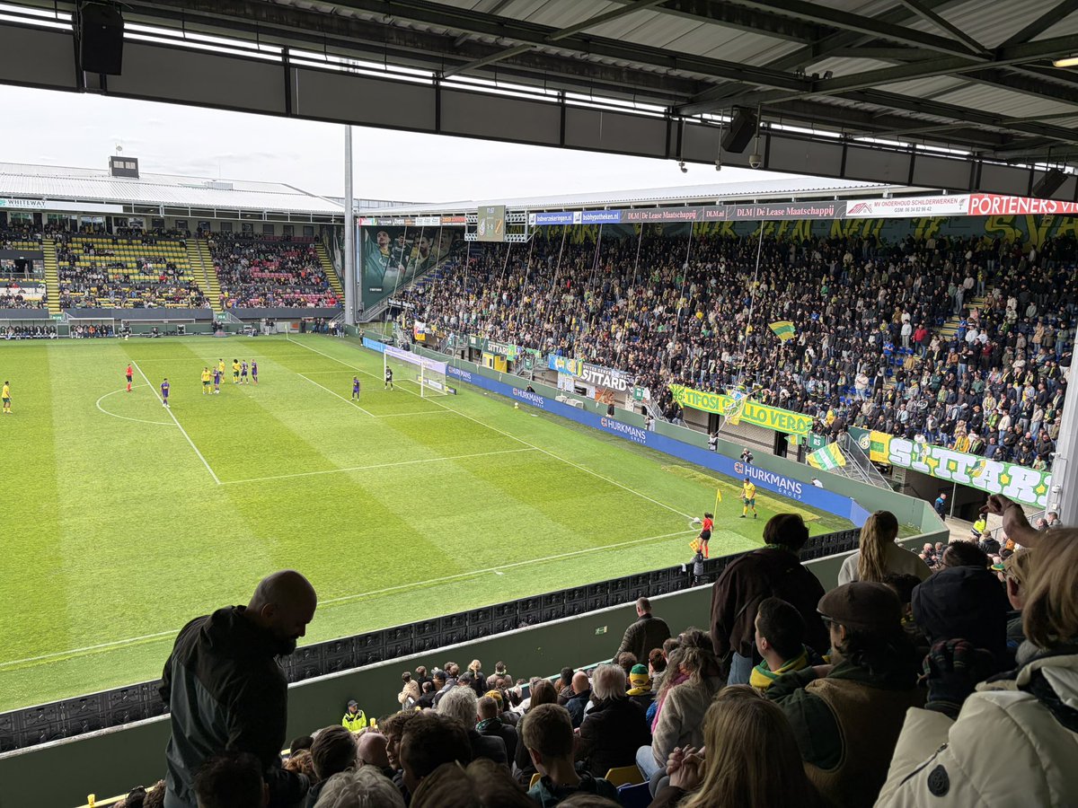 MartijnSchwill's tweet photo. Fortuna Sittard behaalt in een tweeluik met NAC, Excelsior, Telstar en Heracles slechts acht van een mogelijke 24 punten en handhaaft zich toch vrij gemakkelijk. Een klein wonder, getuige het (andermaal) geploeter tegen een matige tegenstander. 😓 #FORnac https://t.co/MwP73ry1oX