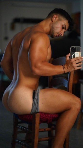 Mr Brownlicious tweet media