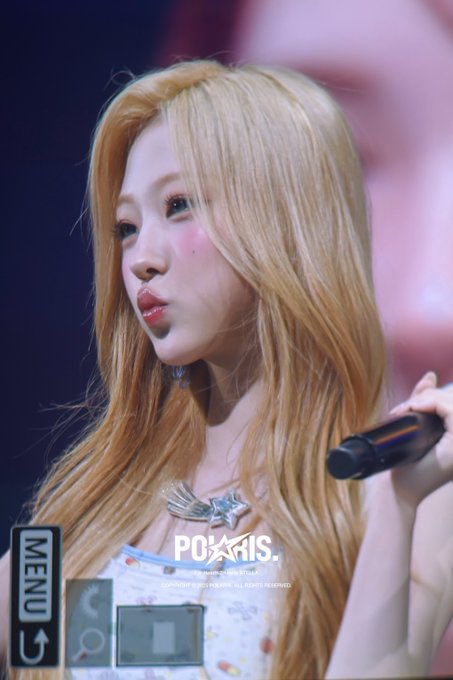 biru | kinda ia tweet media