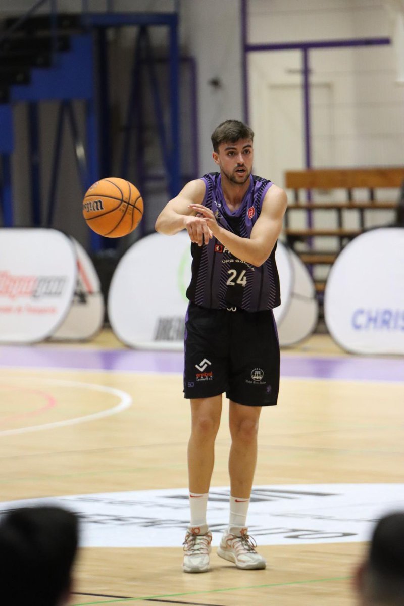 UPBGandia's tweet photo. 𝗙𝗢𝗧𝗢𝗚𝗔𝗟𝗘𝗥𝗜́𝗔 | 📸🏀
🤳🖼️📂𝗟𝗮 𝗚𝗮𝗹𝗲𝗿𝗶𝗮.👀
Embalpack Levante nos ofrece las imágenes de la victoria de ayer ante Molina.👏🏻🔝
📸 @tommito2013
▶️8️⃣2️⃣ PROINBENI U.P.B. Gandía
🆚
▶️5️⃣2️⃣ @molinabasket
📷: https://t.co/RmAk6XYbqN
#UNITSCREIXEM 💜
#EMBALPACK 📦 https://t.co/idMq8Yq37k