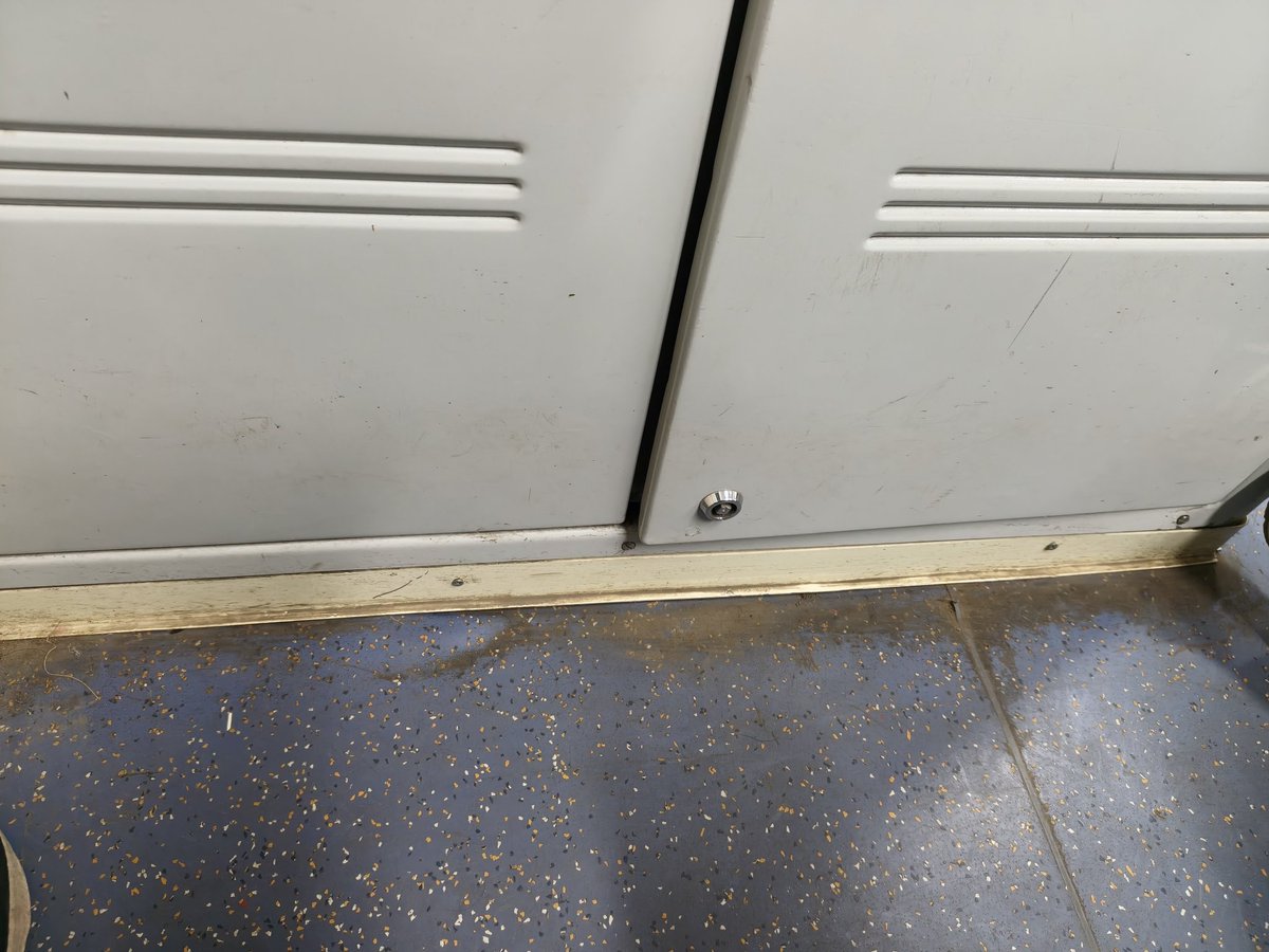 halderrupam2010's tweet photo. @EasternRailway @IRCTCofficial @RailMinIndia @AshwiniVaishnaw 
31835 - KrishnaNagar to Sealdah AC local
- Not cleaned, too much dirty, Flores are not cleaned, windows glasses are very much dirty, Not cleaned properly.
According to High ticket price - service is not upto the mark. https://t.co/OYlok82OG9
