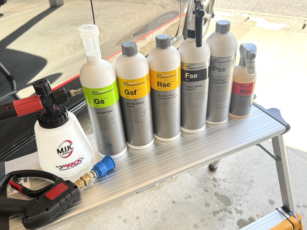 masak68304441's tweet image. 久しぶりの3pH(2step)洗車。
酸性でのコンタクトウォッシュはマジで気持ち良いです❗❗

高圧洗浄機＋シャワーホース＋純水器を使用するので、タカギの三方コネクターはとても重宝してます。

先日購入したレインブーツは大活躍です👍

pluscardetail.com/2step-carwash/

#KochChemie
#Plus