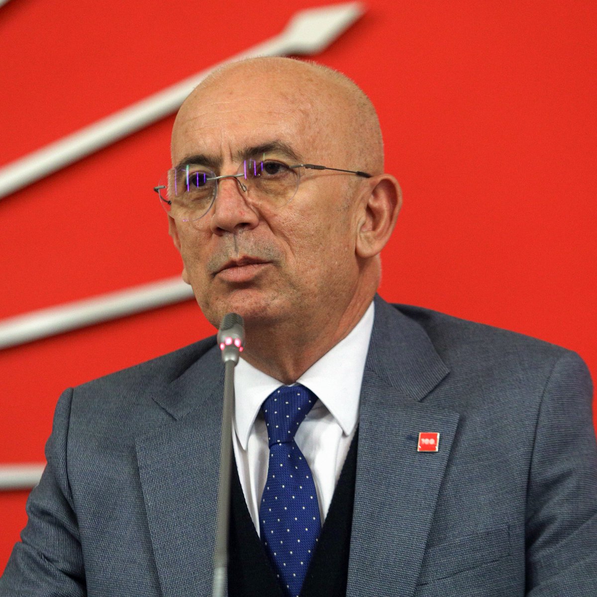 Pusholder tweet media