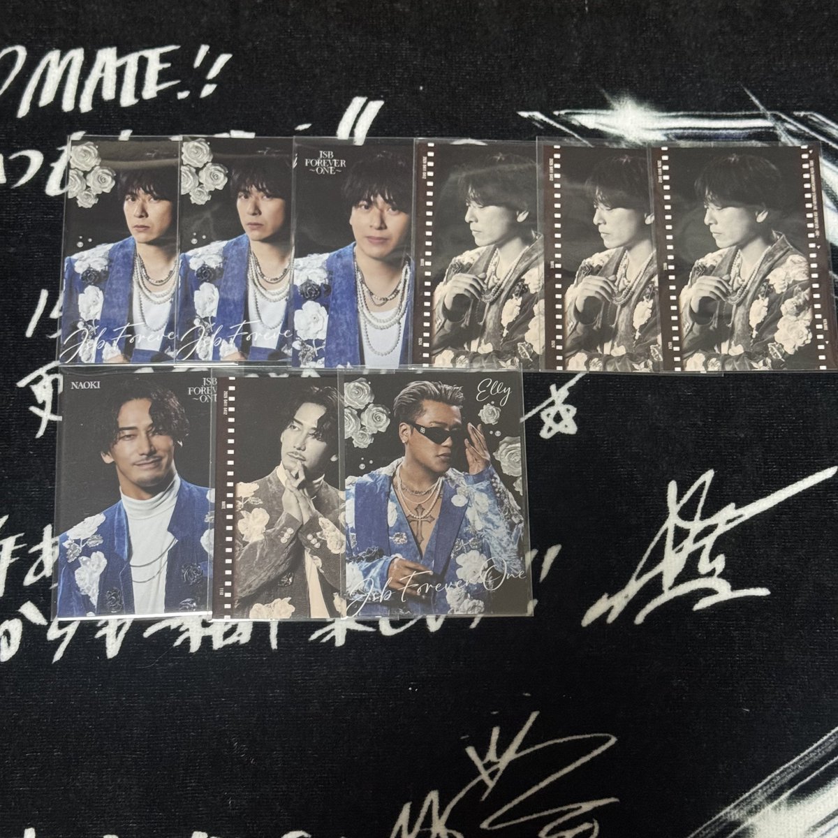 ろろろ tweet media