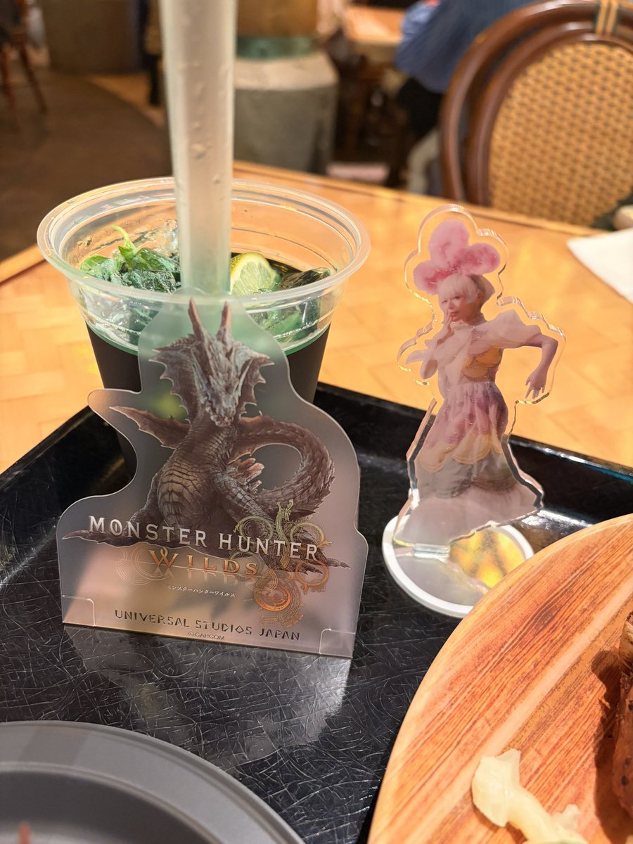 なつこ tweet media