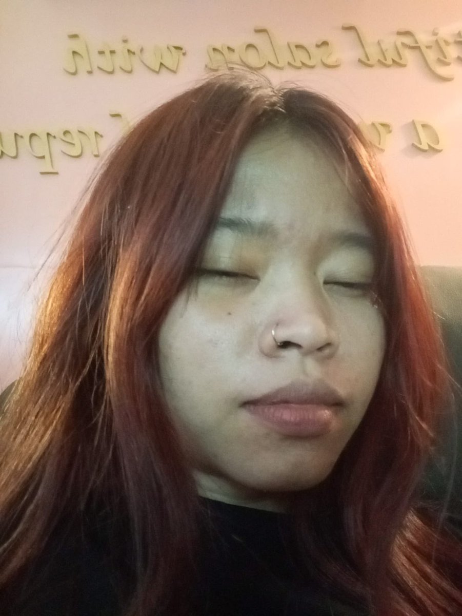 Tatapan curigaa 🗿