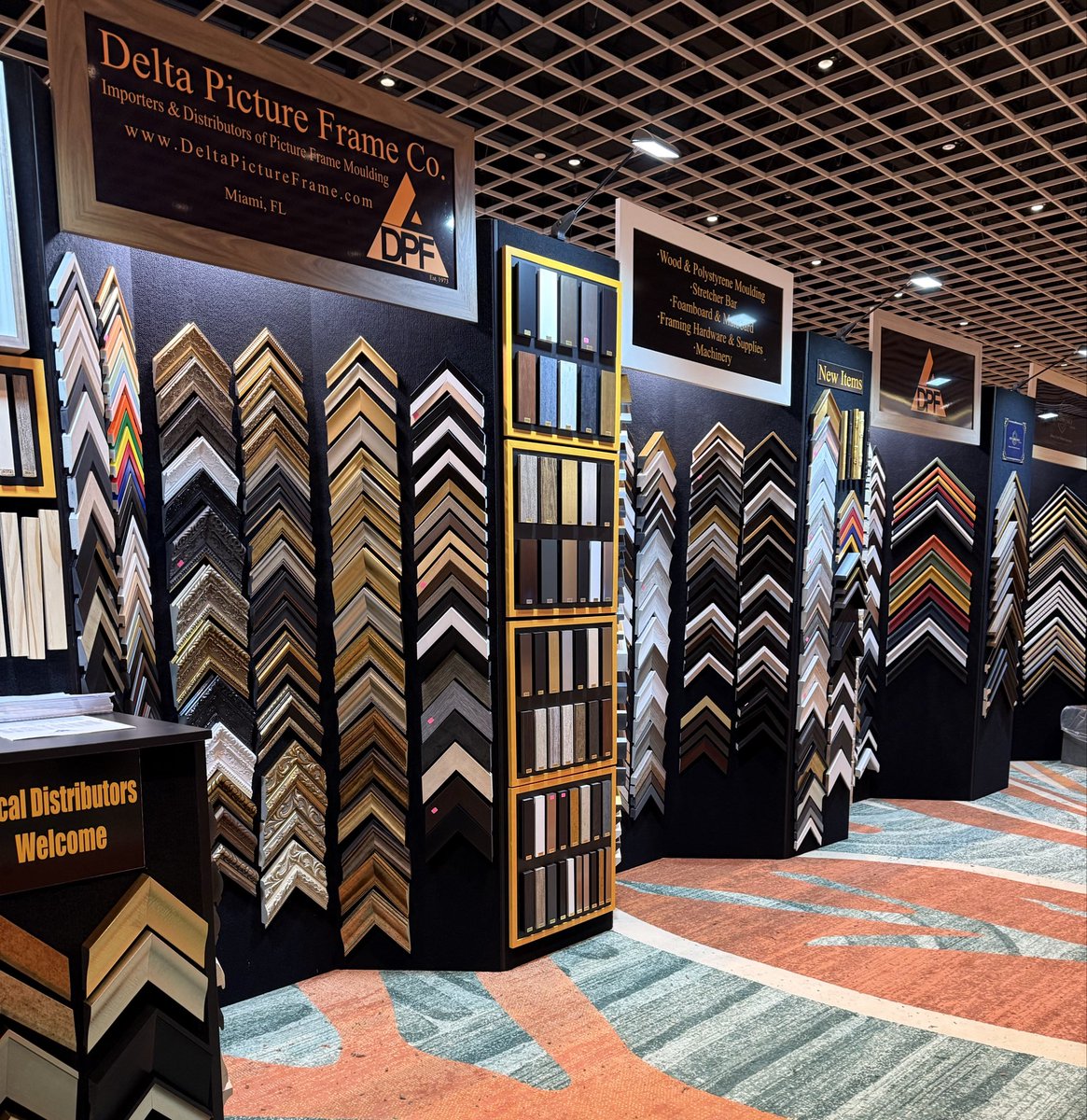 FrameArtShop's tweet photo. Soaking up the sunshine &amp; inspiration at the WCAF Framing Expo 2026 in Orlando ☀️ Three full days of seminars, exhibitors, suppliers, networking, software, and equipment — all focused on elevating our craft.

I’ve learned new trade skills &amp; gathered fresh design inspiration. https://t.co/lWl2u94xoR
