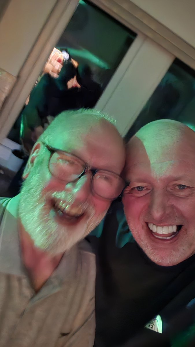 bigphil321's tweet image. Had a fantastic time at our very good friends Mick &amp;amp; Michael’s last night🕺🍻🥂
Got there at 3.30pm, straight on the champagne, amazing food, lots of beer, red wine, music &amp;amp; dancing till well gone 4am, good kip, superb brekkie 🕺🥂 #friends 
Just home, off again at 3.30pm😃🕺