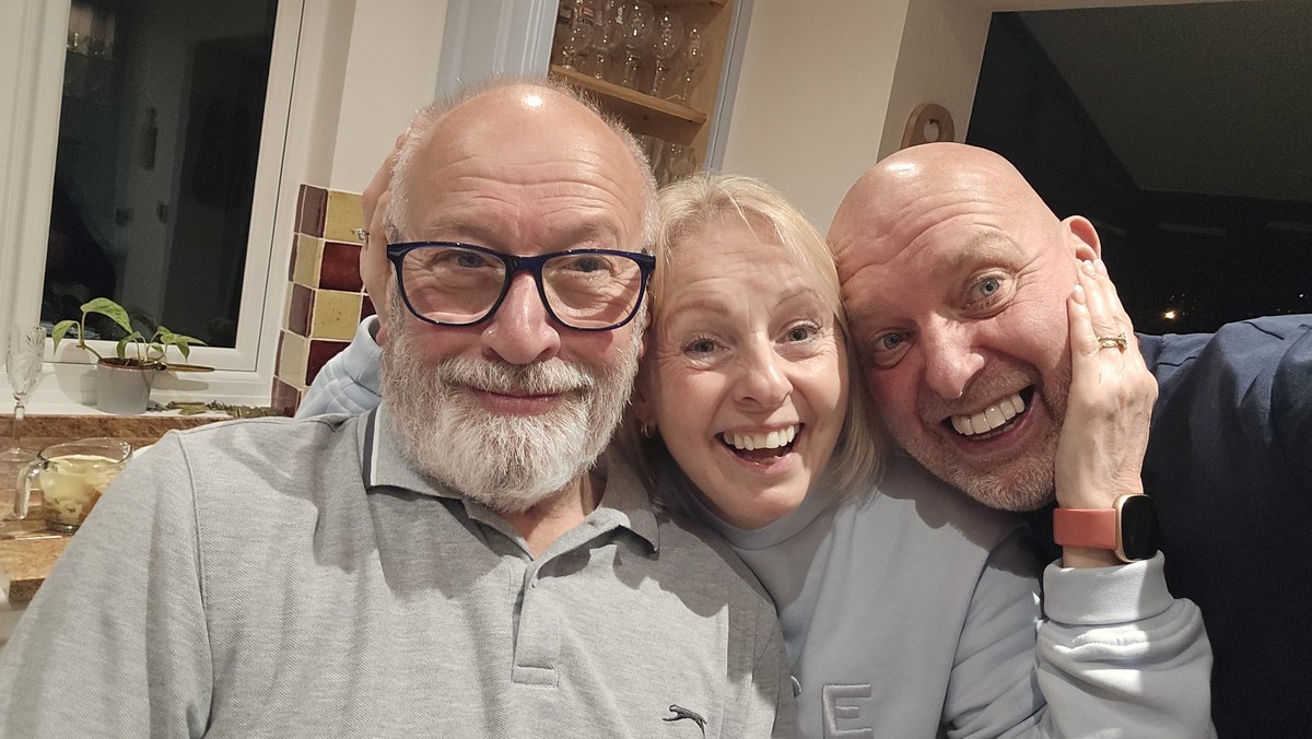 bigphil321's tweet image. Had a fantastic time at our very good friends Mick &amp;amp; Michael’s last night🕺🍻🥂
Got there at 3.30pm, straight on the champagne, amazing food, lots of beer, red wine, music &amp;amp; dancing till well gone 4am, good kip, superb brekkie 🕺🥂 #friends 
Just home, off again at 3.30pm😃🕺